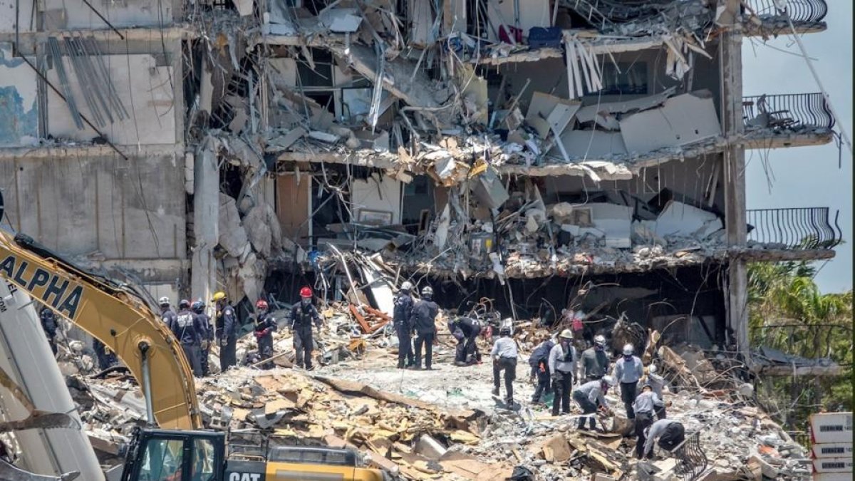 Un bombero que participaba en el rescate encuentra a su hija muerta en el edificio hundido en Miami