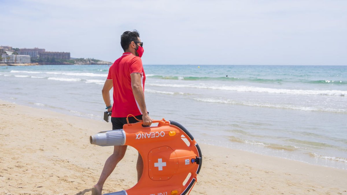 Les platges de Salou tindran un dron de rescat aquàtic aquest estiu