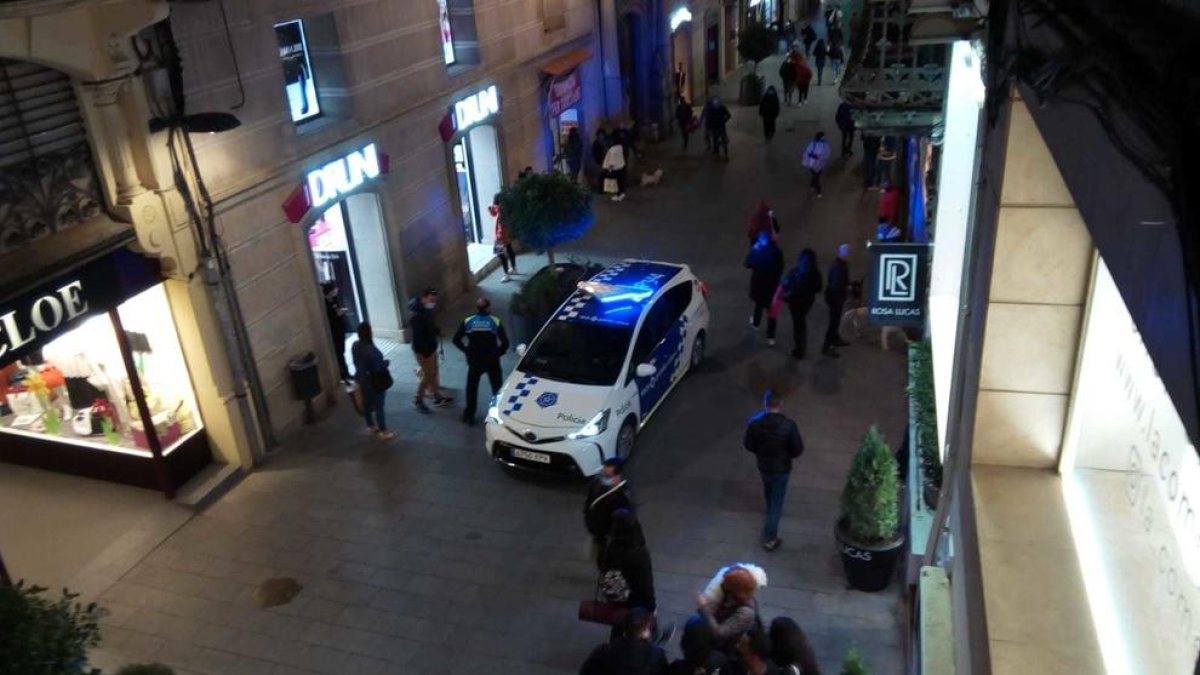 Detenido un ladrón por un robo con violencia en la calle Llovera de Reus