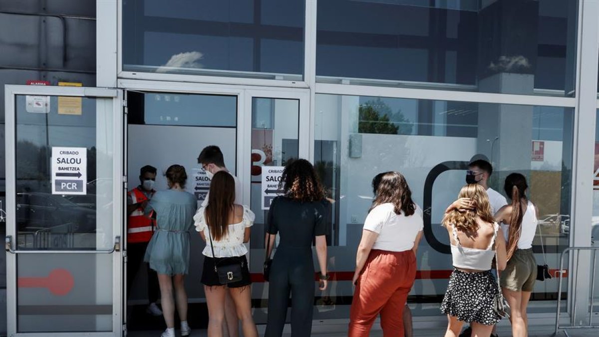 Ya son 700 los positivos de coronavirus entre los jóvenes navarros que estuvieron en Salou