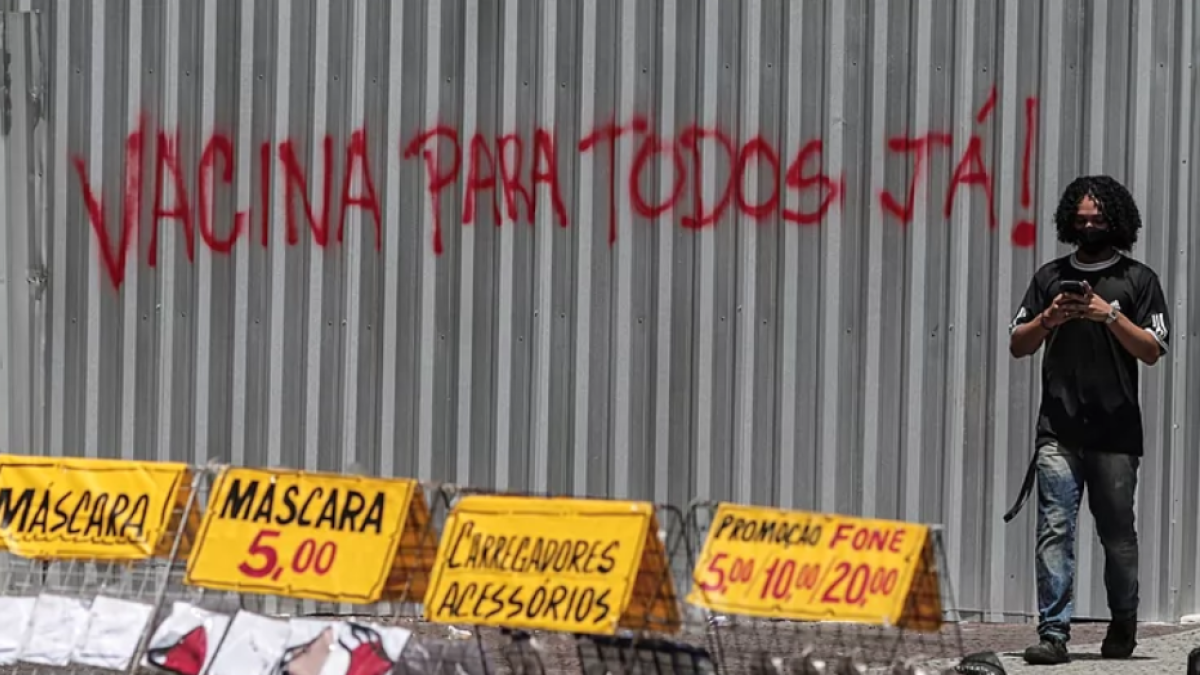 Vacunes d'aire contra la covid al Brasil