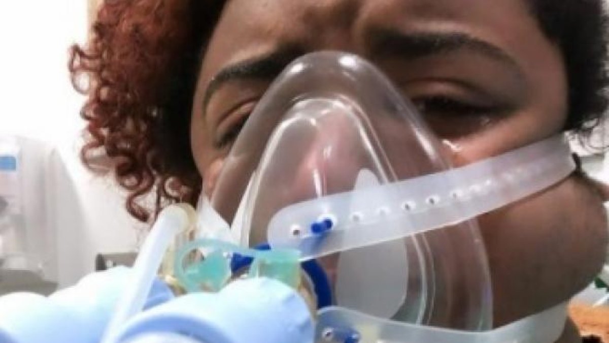 La «influencer» negacionista que donava festes i defensava les aglomeracions mor per coronavirus