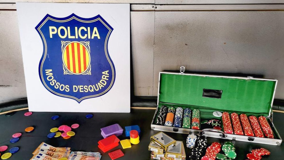 Desmantellen una timba il·legal de pòquer a Segur de Calafell