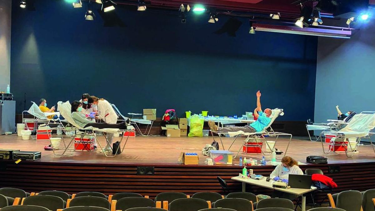 El personal de la Diputació de Tarragona participa en un maratón de donación de sangre