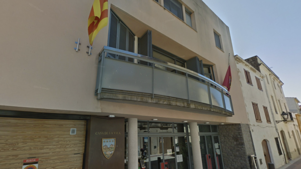 Investigan el derribo de una construcción del siglo XIV y daños en restos ibéricos en Perafort