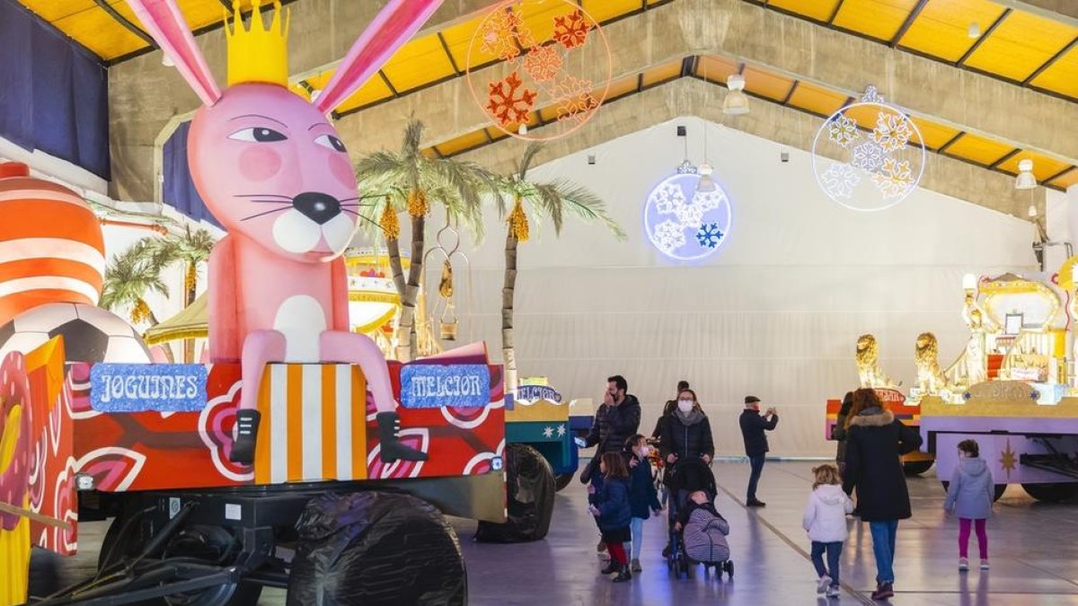 L'exposició de les carrosses dels Reis al Moll de Costa es tanca amb 1.200 visites