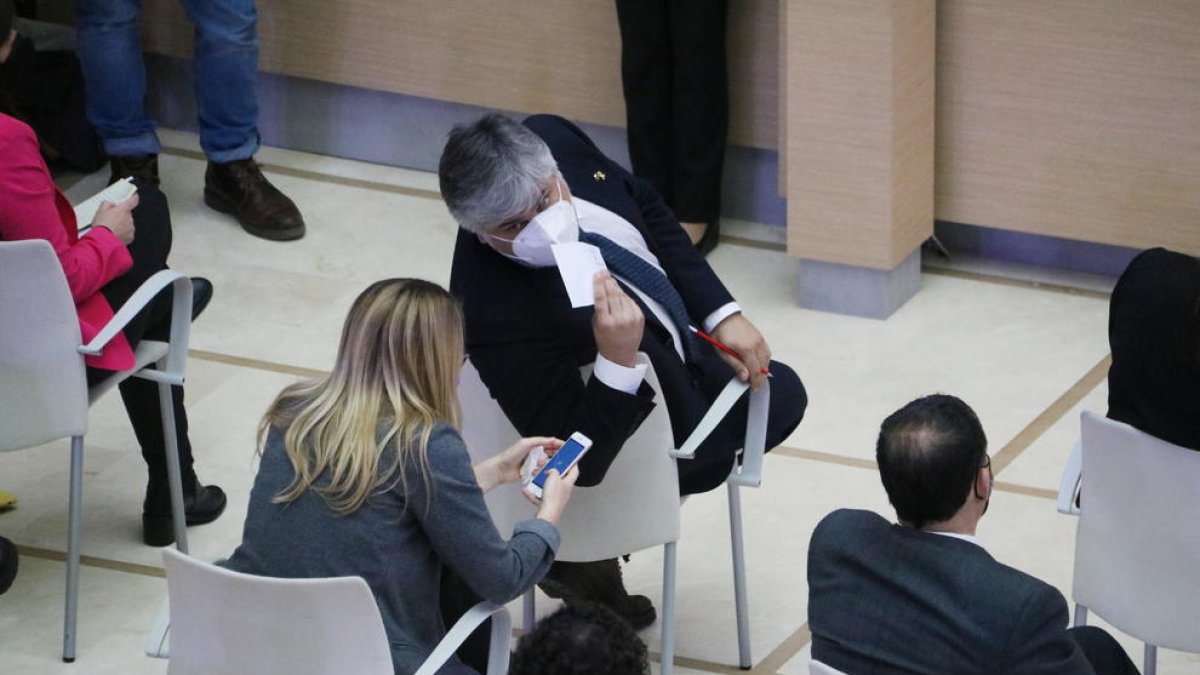 Artadi y Batet no asistirán al debate de investidura por estar confinados por contacto con un positivo