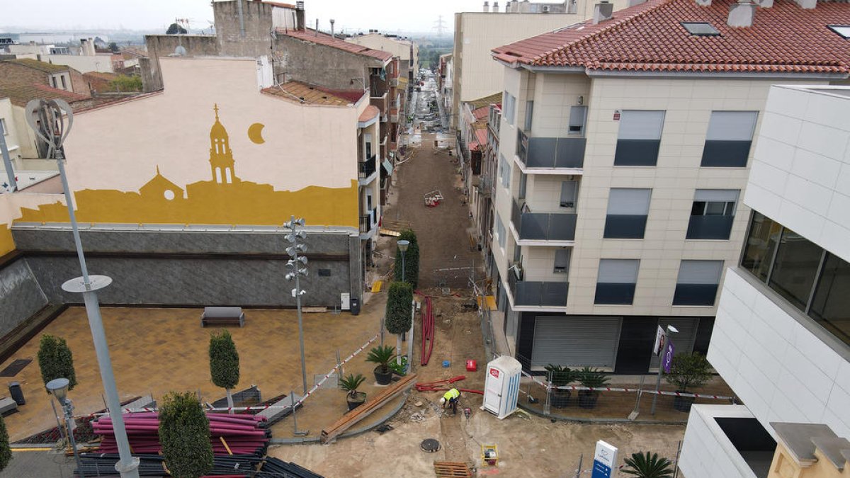 La Pobla de Mafumet mejora los servicios de la calle Major