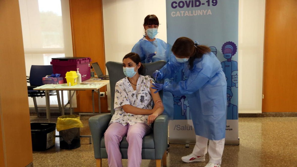 A la demarcació de Tarragona ja s'han vacunat 192 persones contra la covid des de diumenge