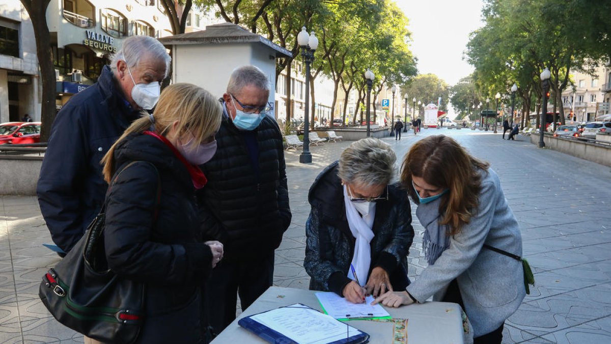 Marta Pascal crida a aparcar les «picabaralles estèrils» i «deixar de mirar» l'1-O