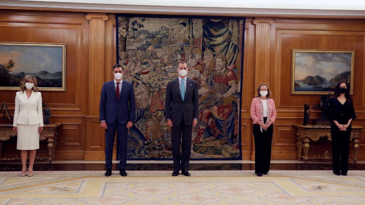 Calviño y Díaz prometen el cargo de vicepresidentas y Belarra el de ministra de Derechos Sociales