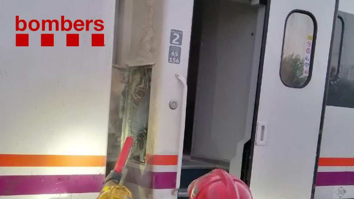 Restablerta la circulació entre Tarragona i PortAventura després d'un incendi en un tren