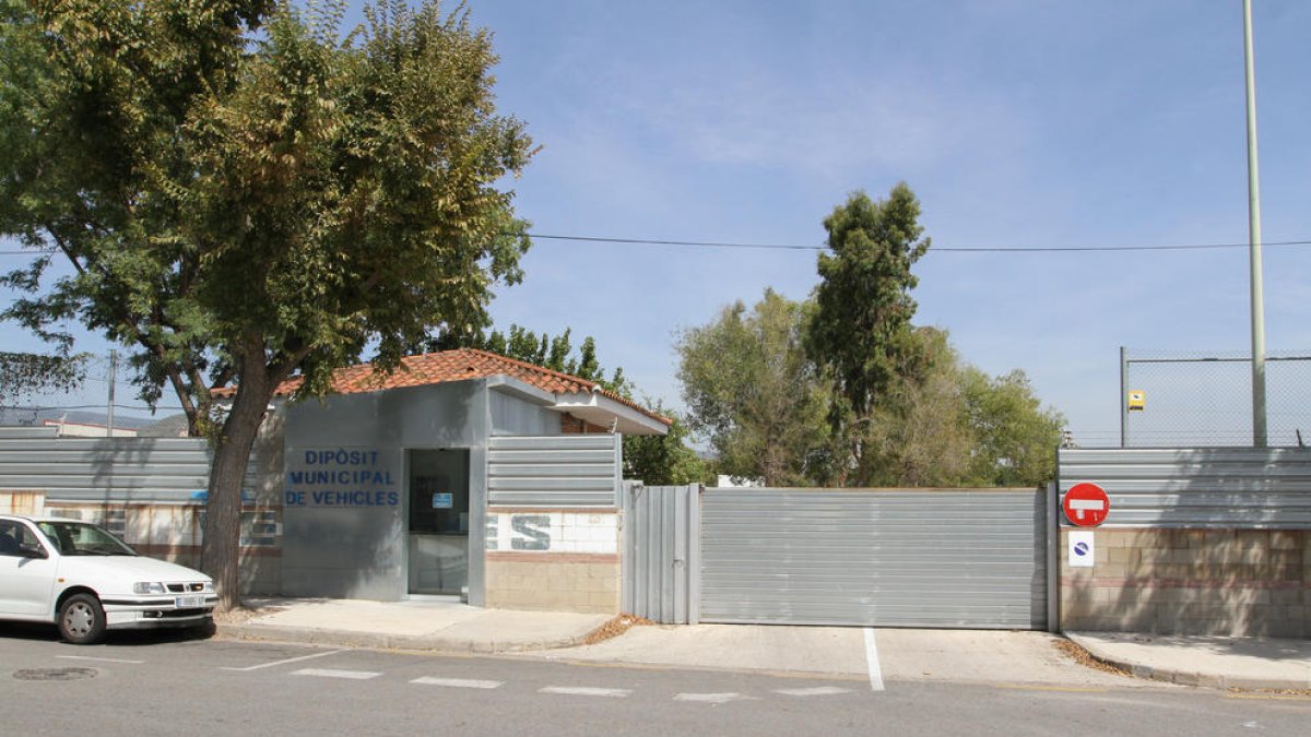 La licitació del servei de grua i de la gestió del dipòsit de Reus ha quedat deserta