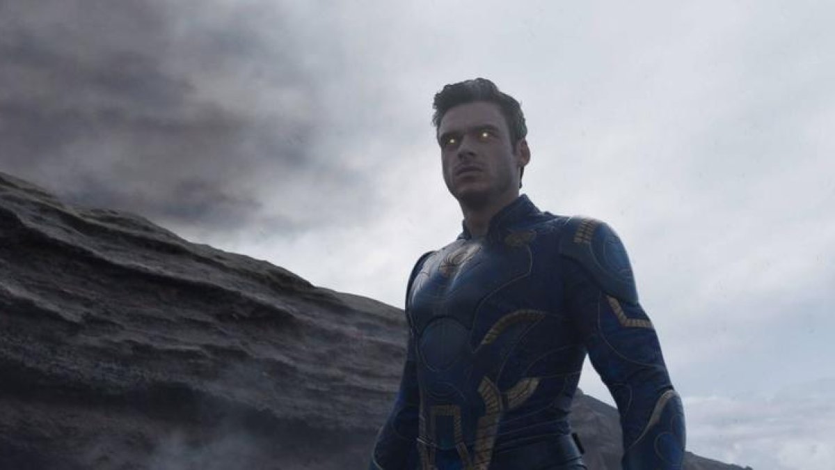 Arriba als cinemes 'Tres' una pel·lícula de Juanjo Giménez sobre una dona que percep el so a destemps