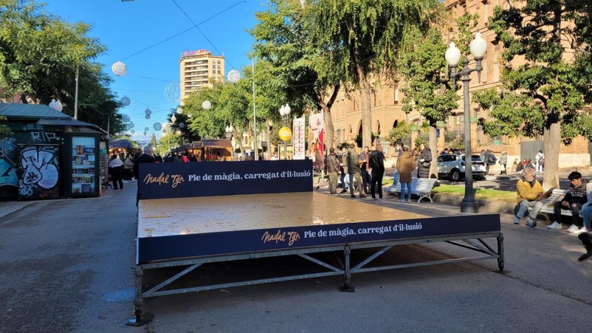 L'Escenari de l'Amic Invisible i el tobogan de gel, novetats dels mercats de Nadal de Tarragona per aquest cap de setmana