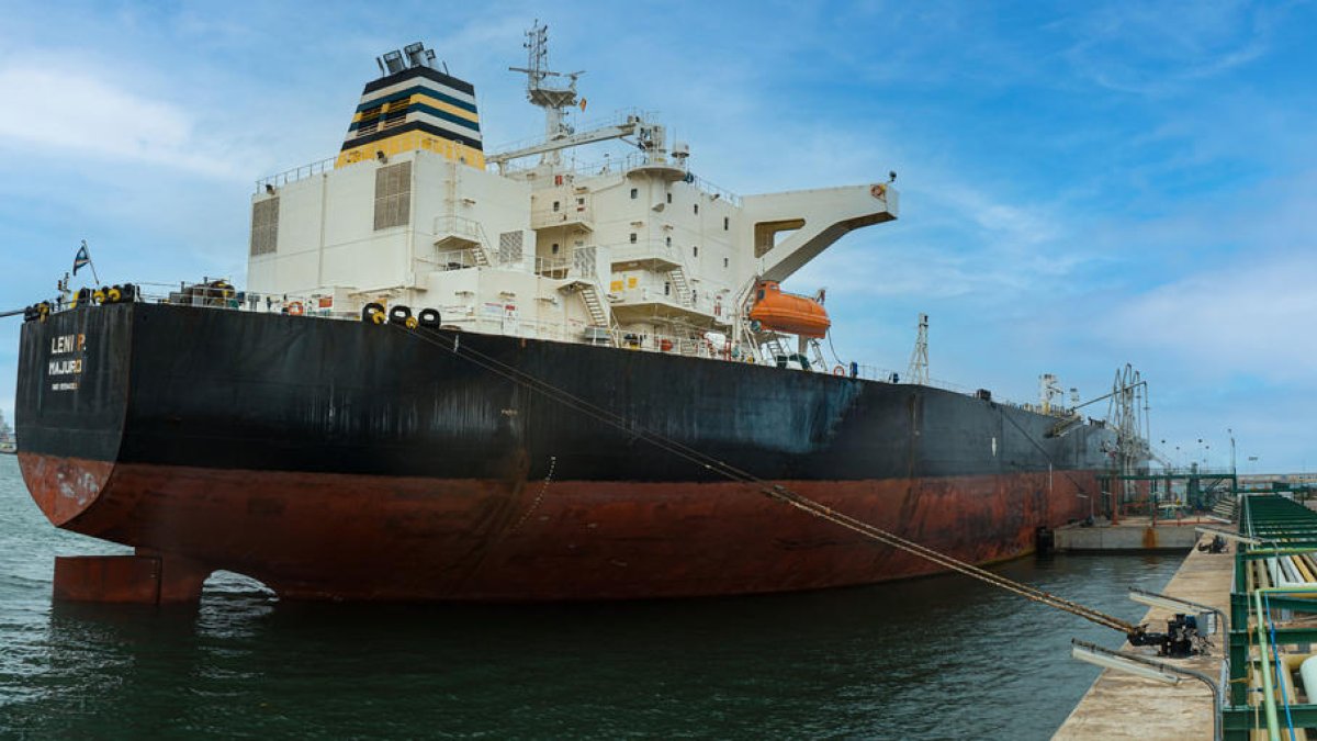 El Puerto de Tarragona es el segundo puerto que más crece de todo el Estado en el tráfico de asfalto