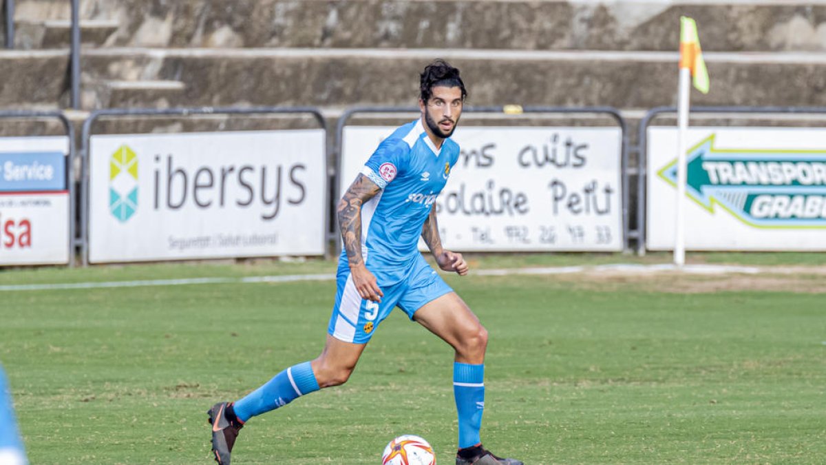 Marc Trilles estará de baja entre dos y tres semanas por|para una lesión fibrilar