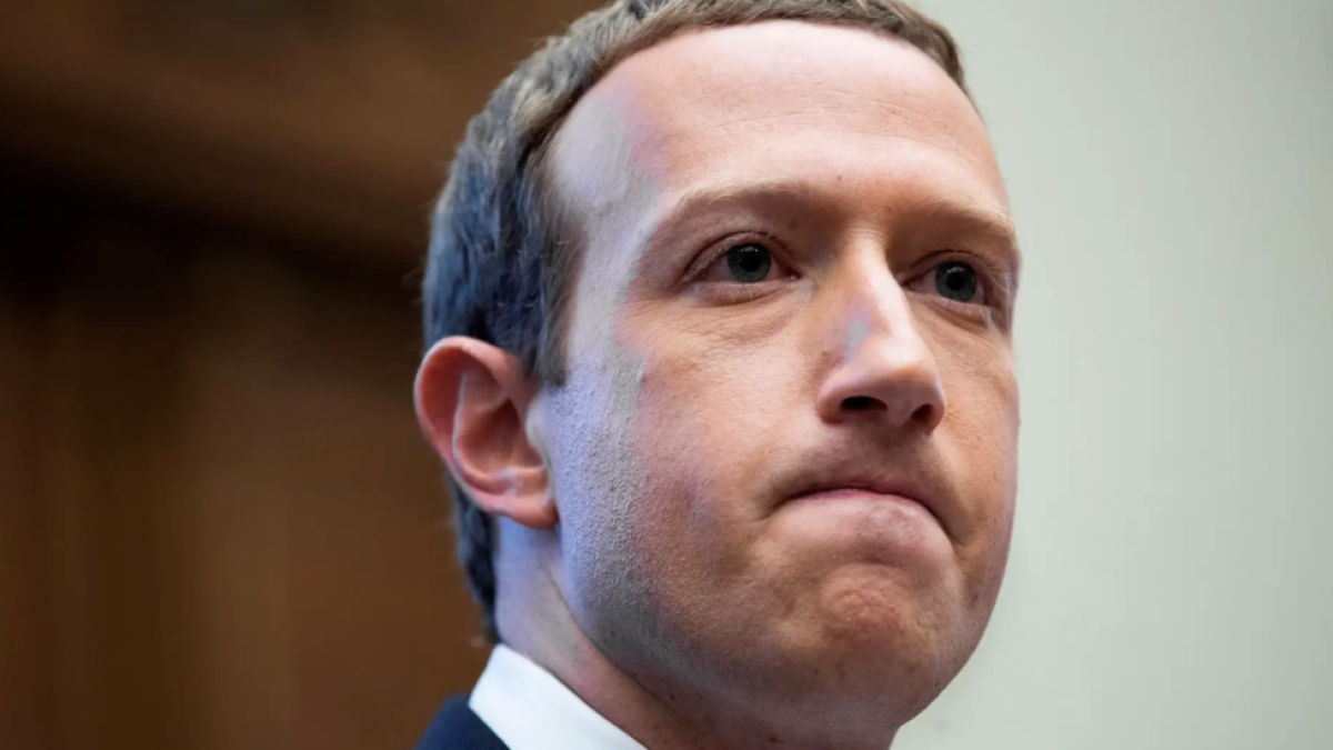 Zuckerberg perdió 5.900 millones de dólares después de la caída de Facebook