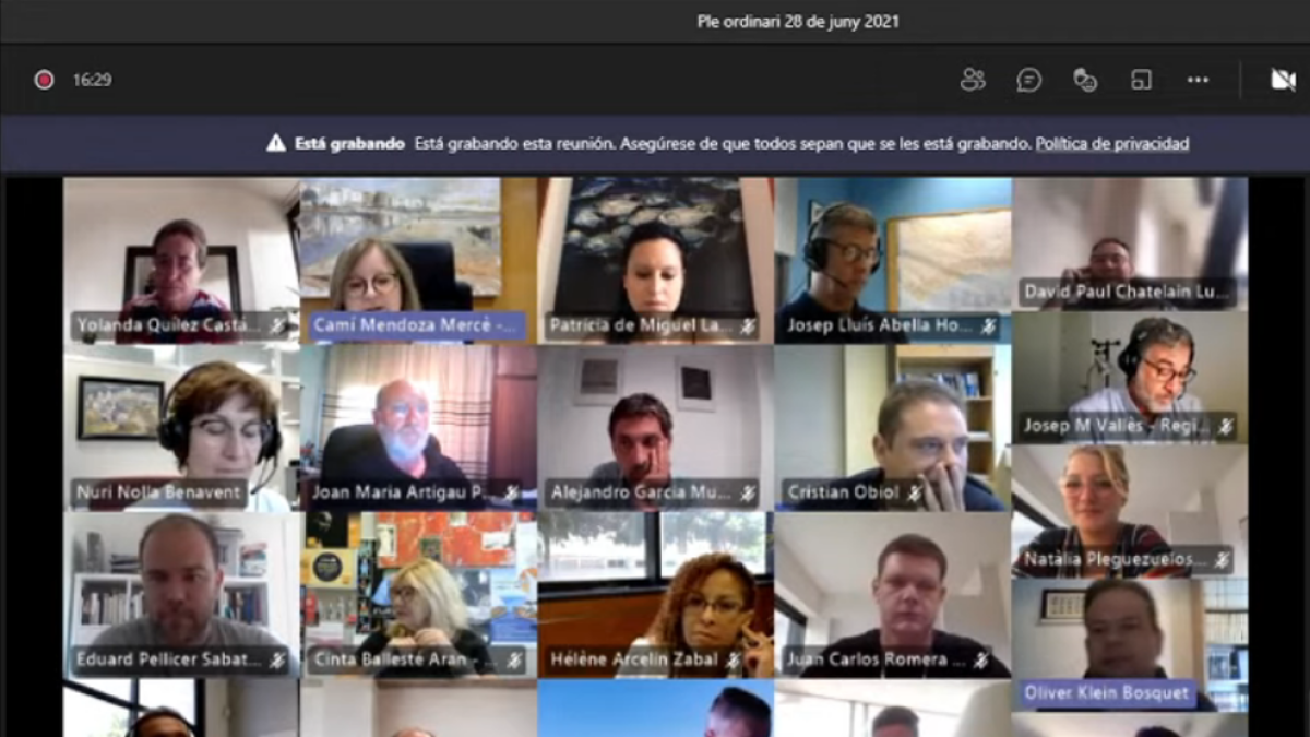 El Pleno de Cambrils aprueba un nuevo reglamento de los símbolos, los honores y las distinciones