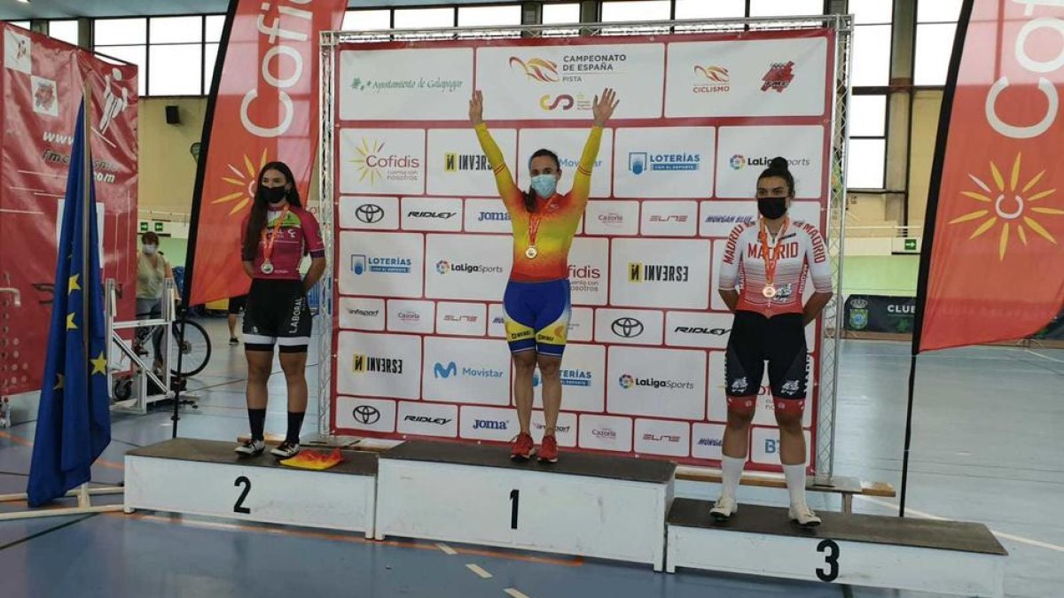 La vila-secana Helena Casas se lleva 3 medallas de oro en el Campeonato de España de ciclismo