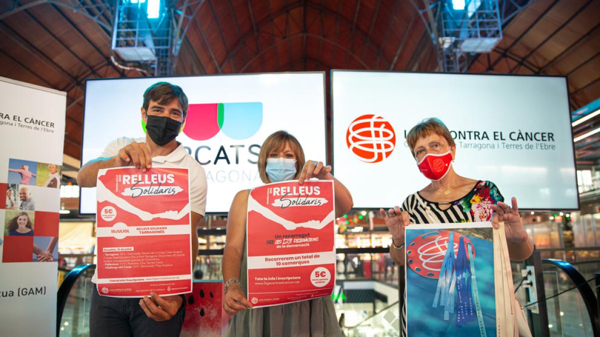 Los Mercados de Tarragona colaboran con los relevos|relieves solidarios de la Liga Contra el Cáncer