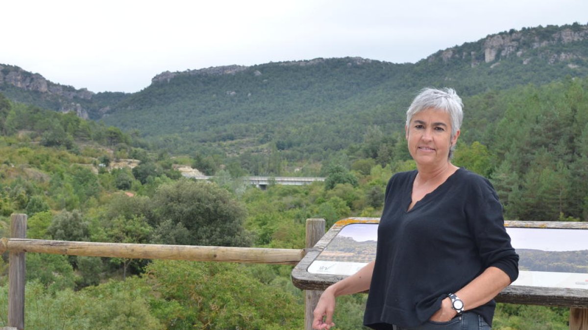 «Tenemos que encontrar la manera que los jóvenes se queden y que vengan otros»