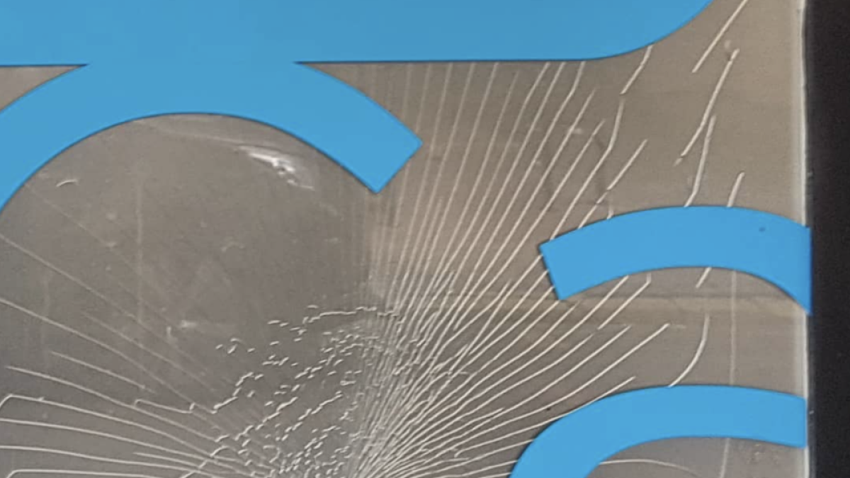 Denuncian un ataque «a pedradas» en la sede del PP de Calafell