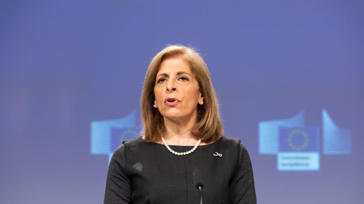 Brussel·les insisteix que és «important» debatre la vacunació obligatòria