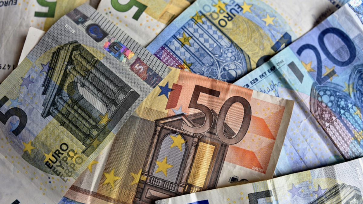 Una dona es deixa una bossa amb 40.000 euros en un autobús a França