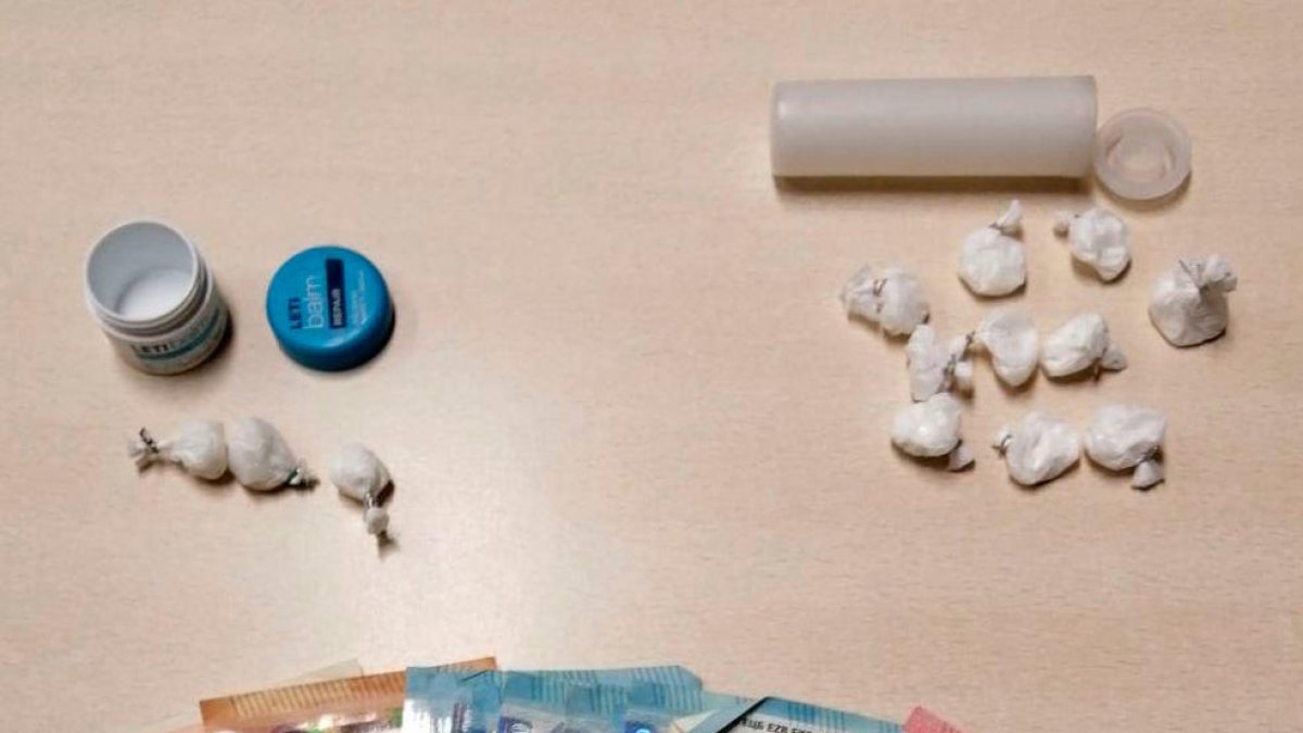 Detingut un home in fraganti a Reus quan estava passant cocaïna