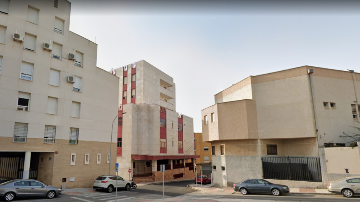 Condemnat a 17 anys de presó per cremar la casa de la seva germana amb la família a dins