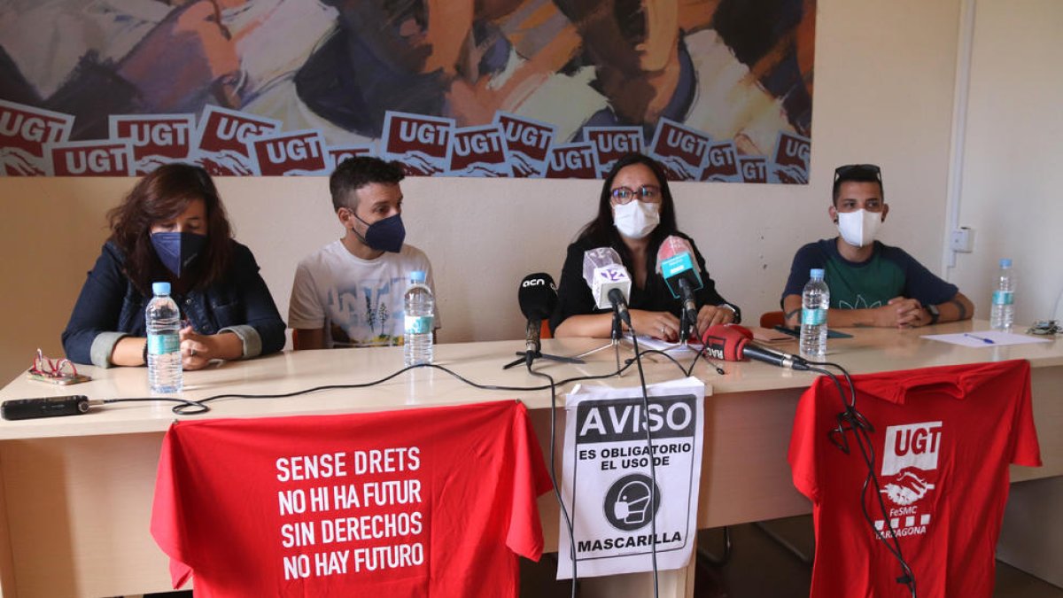 Els treballadors del 061 reclamen la internalització del servei