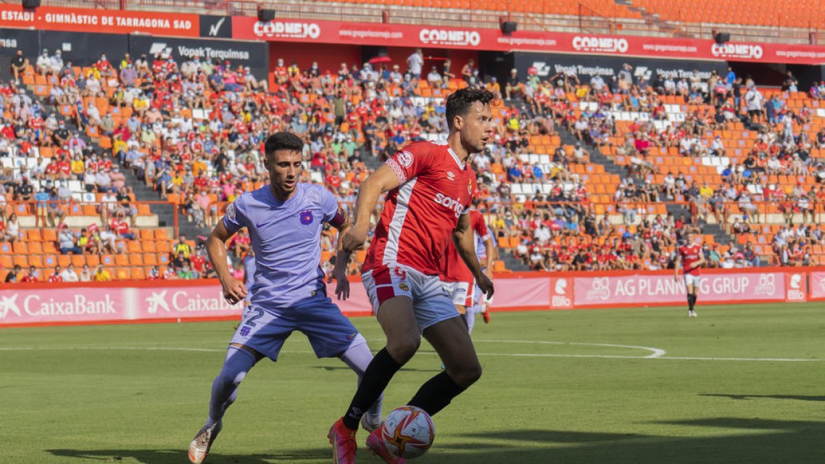 El Nàstic recibe al Betis B con la bendición de la duda en la delantera