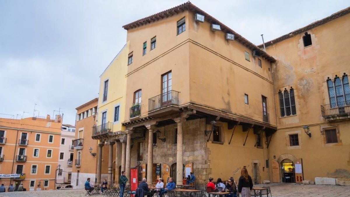 bar, restaurando, terraza, restauración, pandemia, reapertura, horario, restricciones, Tarragona, coronavirus, covid-19, mascarilla, reuniones sociales, clientes, amigos, encuentros