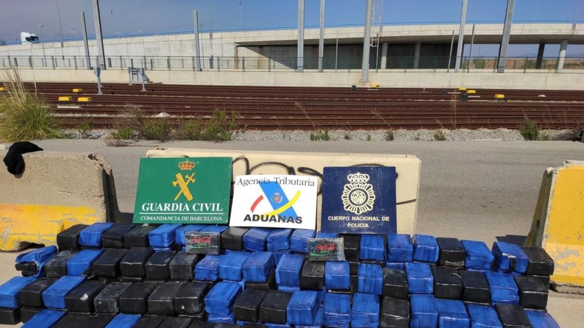 Cop a la xarxa que introduïa droga oculta en blocs de formigó des de Mèxic