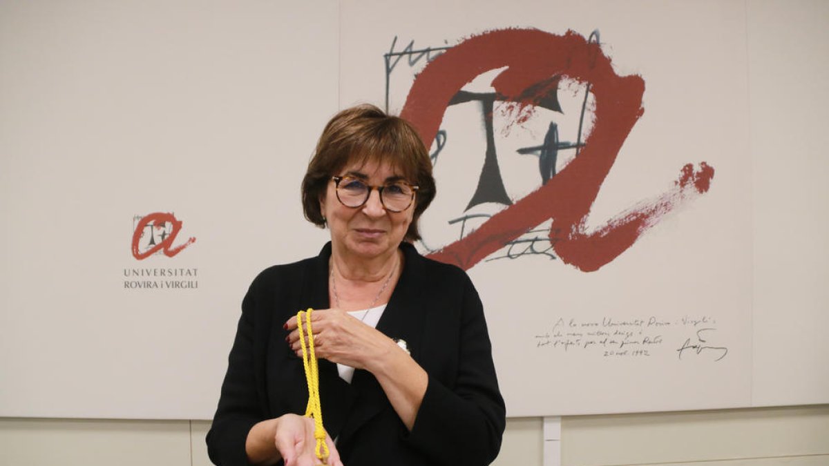 Pilar Galán: «Cal prohibir la publicitat en horari infantil d'aliments catastròfics des del punt de vista nutricional»