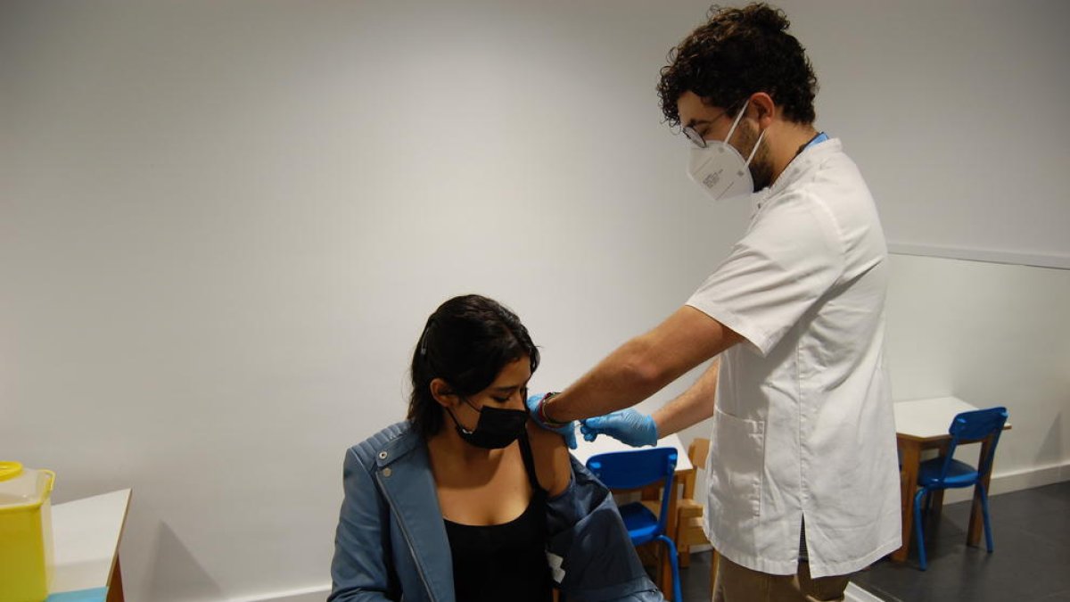 Espanya registra 4.353 nous casos de covid-19 i 26 defuncions des de dijous