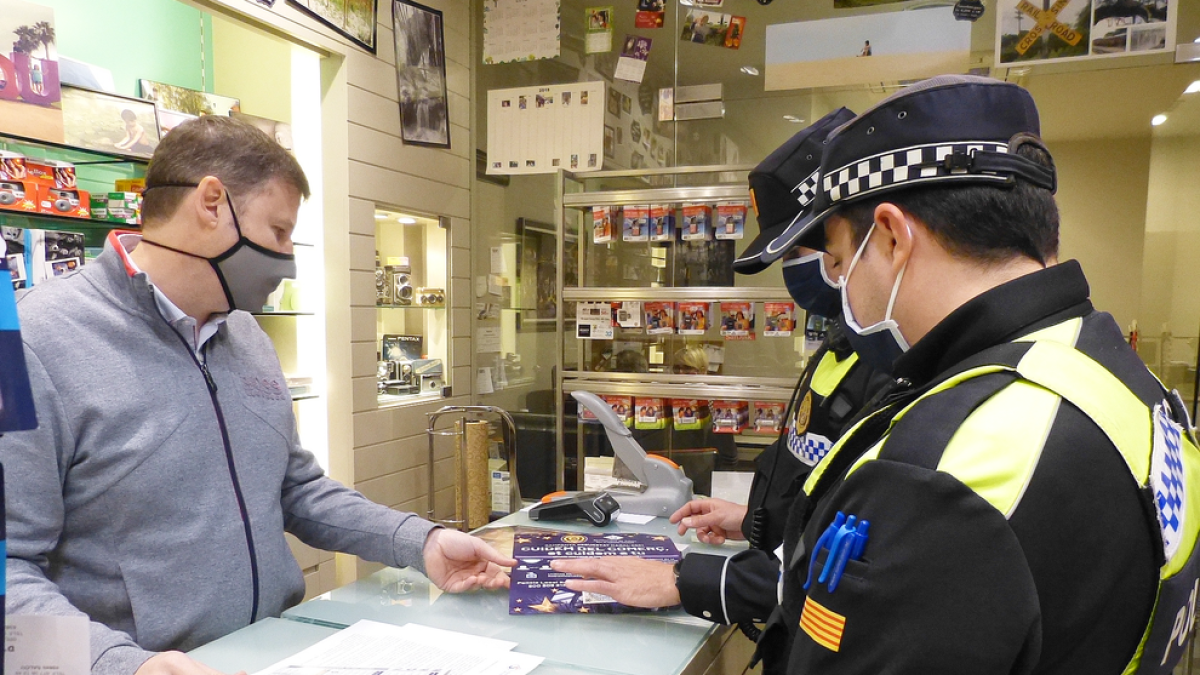 Salou refuerza la seguridad en los comercios por las fiestas de Navidad