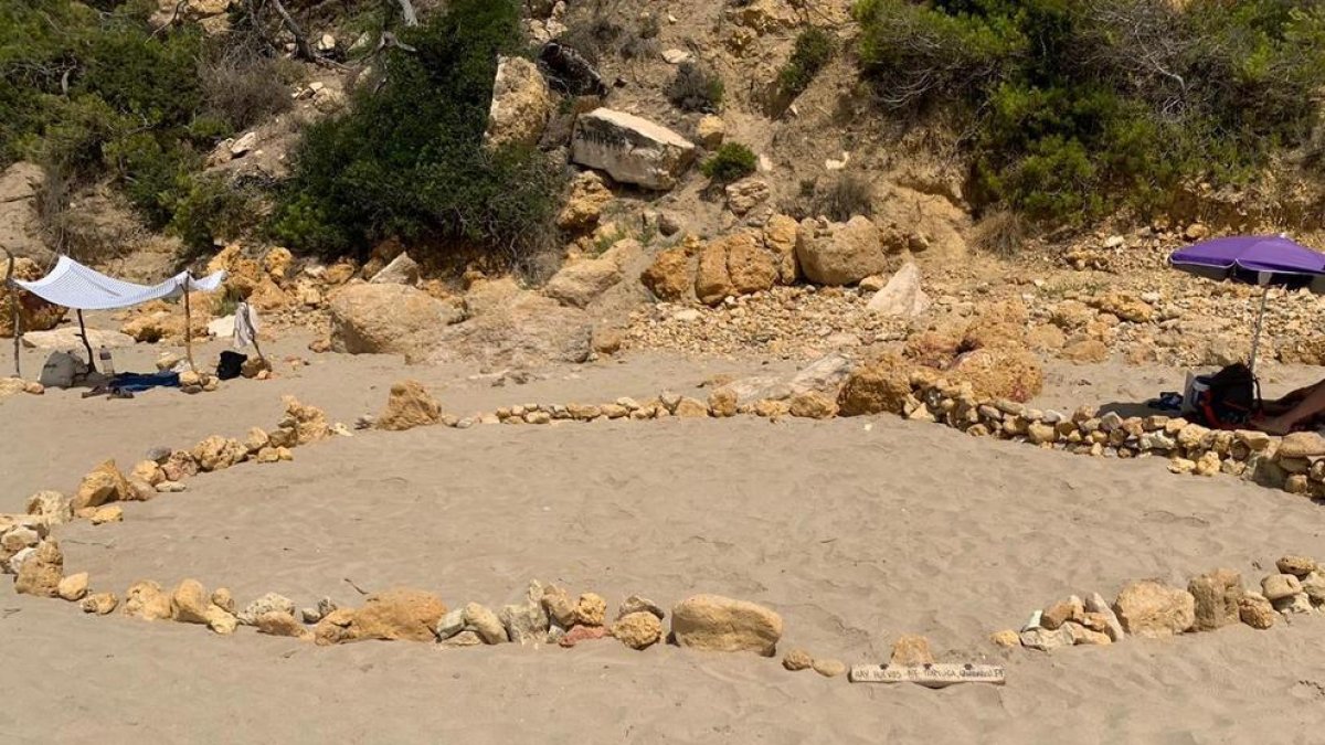 Busquen l'autor del tancat d'un possible niu d'ous de tortuga babaua a la platja Waikiki de Tarragona