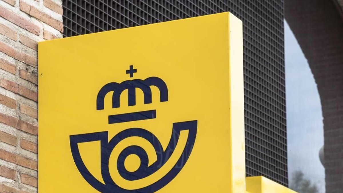 Dos anys i mig de presó per un carter d'Alacant que es quedava amb les cartes