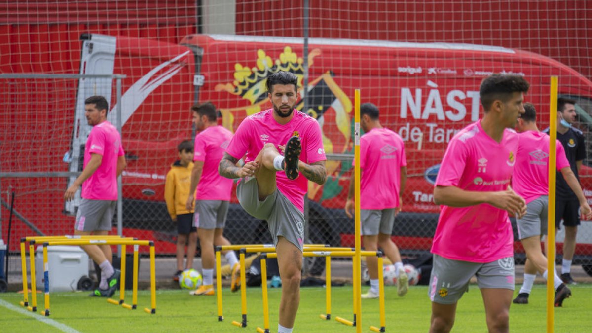 Raúl Agné acaba amb les dobles sessions i torna a l'horari d'hivern