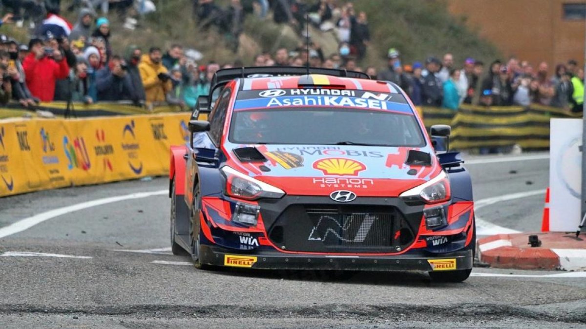 Neuville se corona en el RallyRACC con su Hyundai