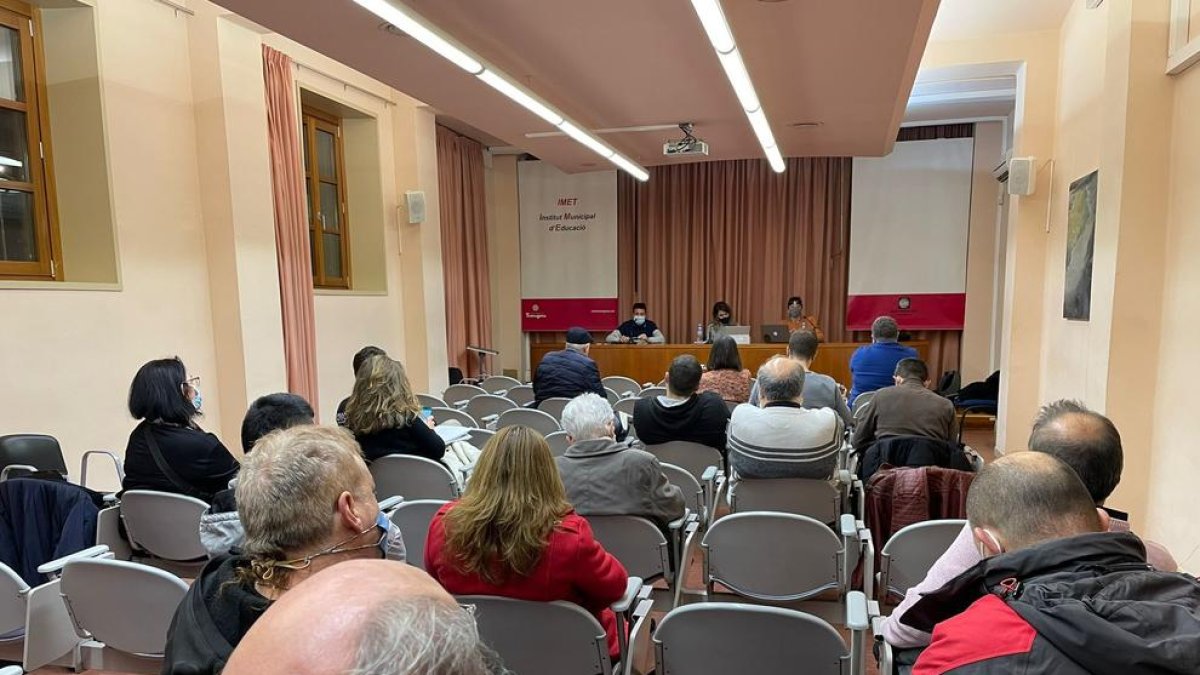 En Comú presiona a Aguilar para dar el 'sí' al presupuesto de 2022