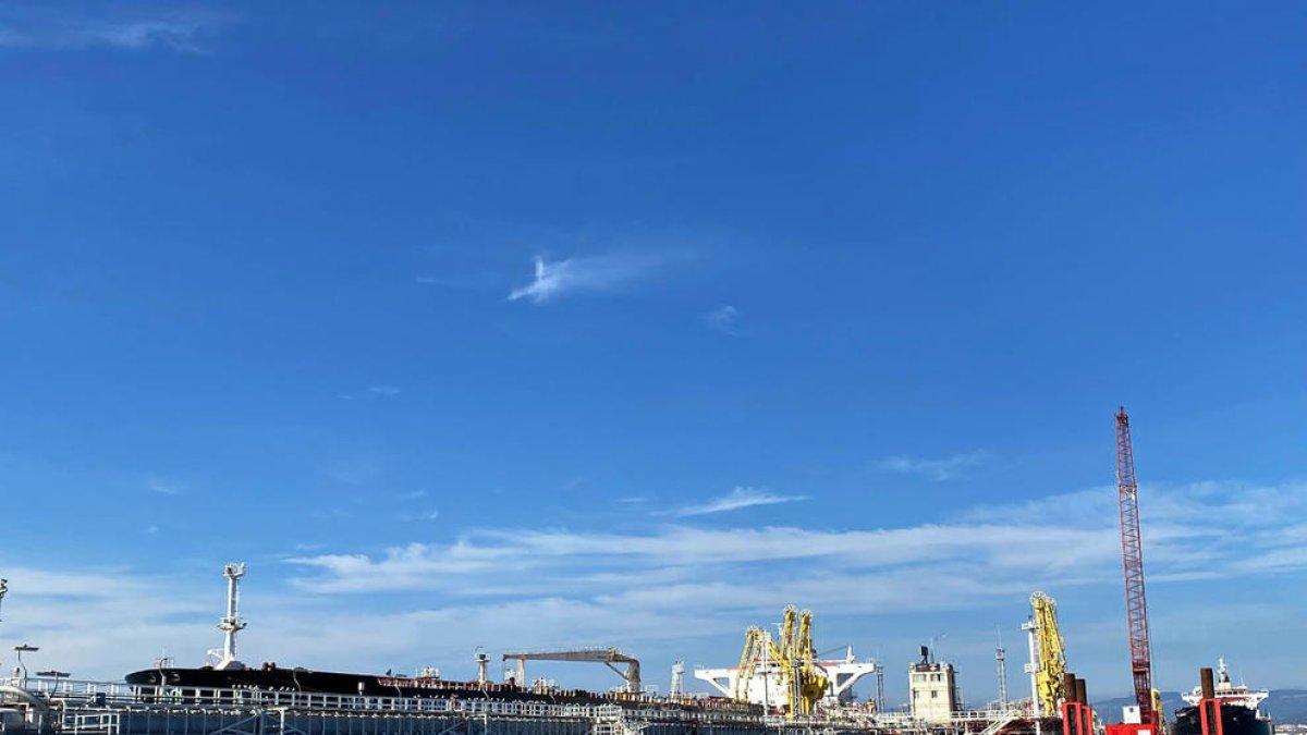 El Port de Tarragona i Repsol revisen els sistemes de protecció amb un simulacre al pantalà