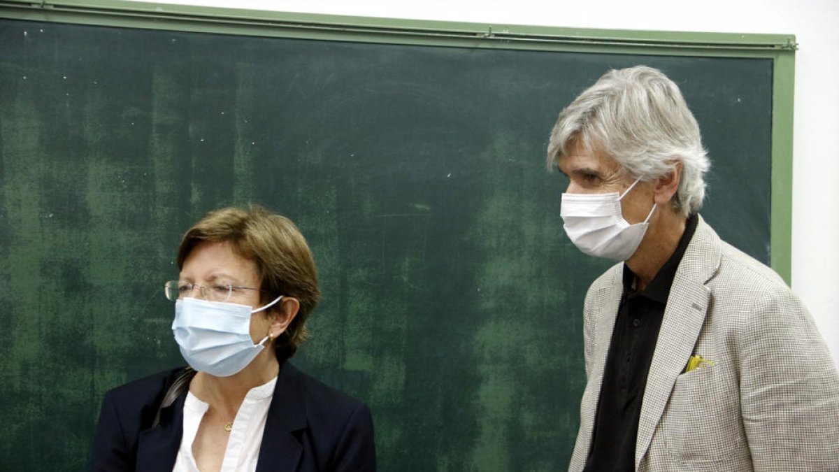 La secretaria de Salud Pública del Govern cuestiona que se pueda llegar a la inmunidad de grupo por la variante Delta