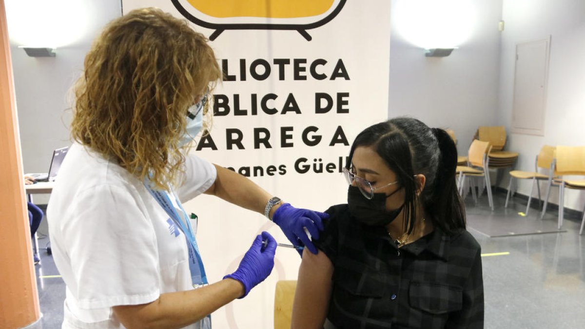 Espanya registra 6.315 nous casos de covid-19 i 29 defuncions des de dimecres