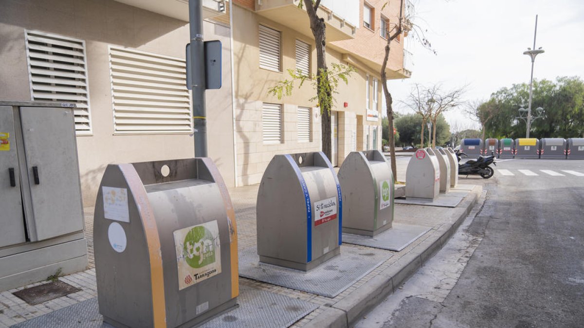 L'Arrabassada es queixa del soroll dels contenidors soterrats