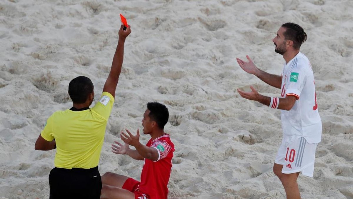 L'Espanya de Llorenç Gómez i Edu Suárez es complica i perd davant Tahití (12-7) en el Mundial de futbol platja