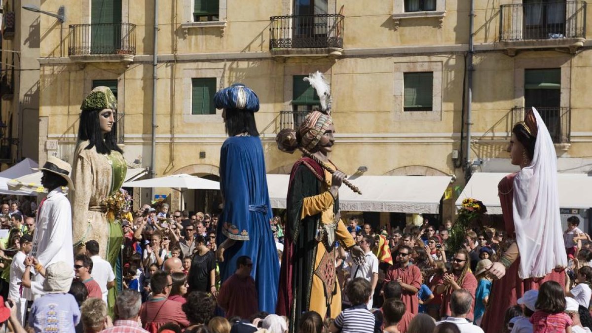 El Seguici Popular al complet torna per festes amb cinc tandes de lluïment