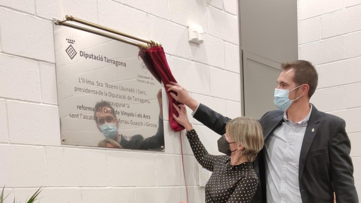 Vinyols i els Arcs estrena el remodelado Casal Municipal